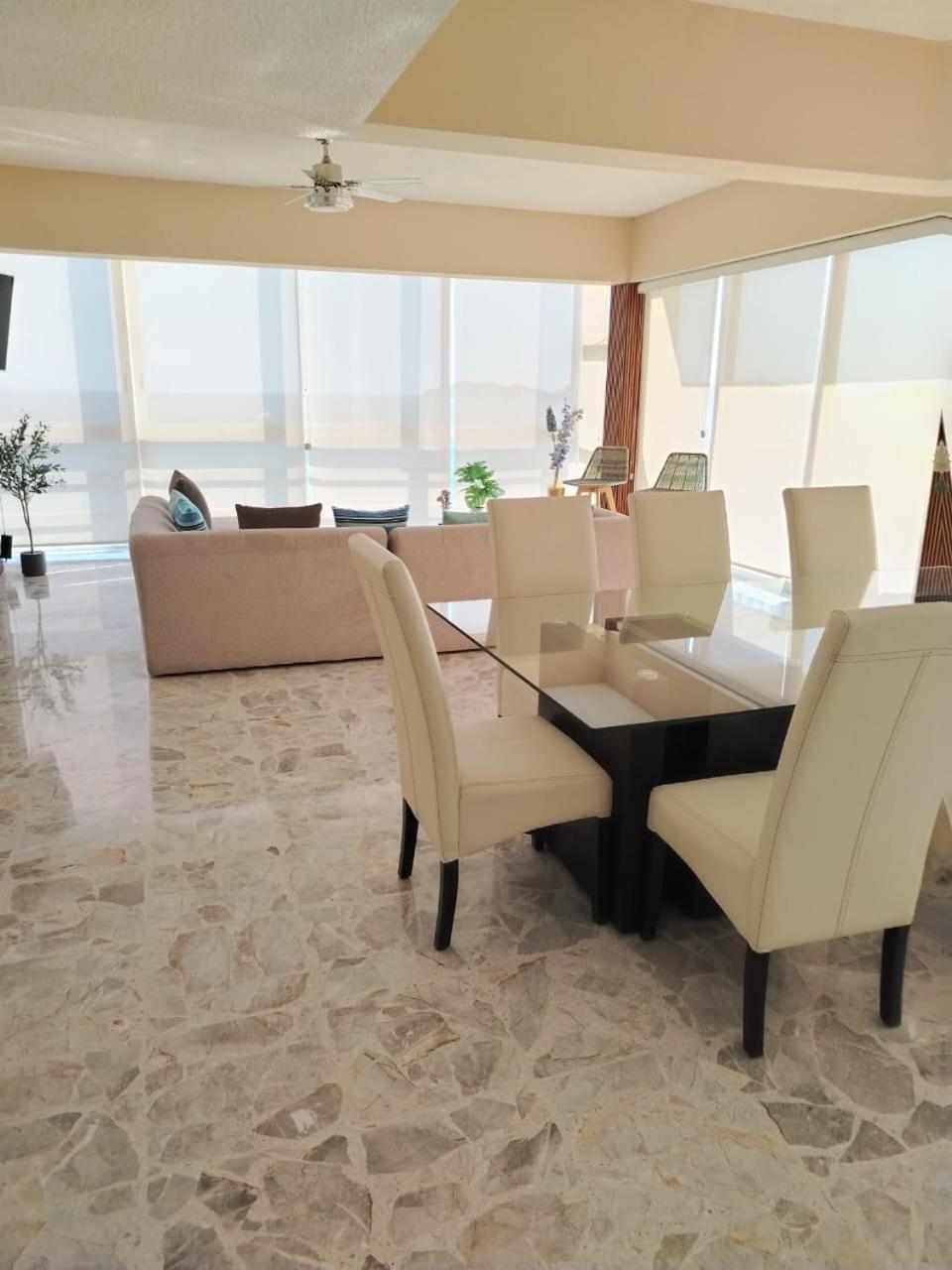 Exclusivo Departamento Con Vista Al Mar De Acapulco