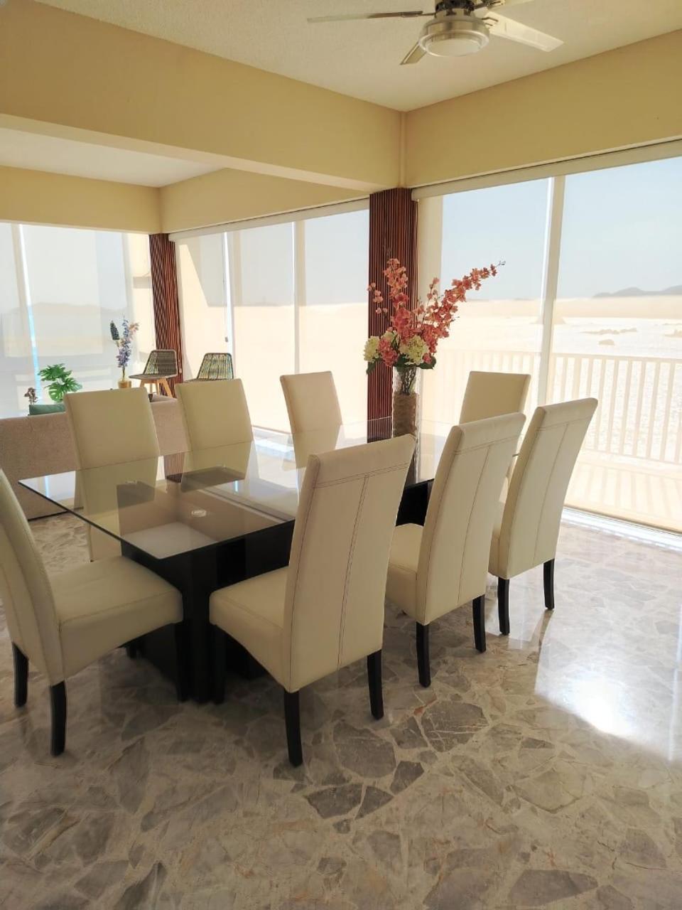 Exclusivo Departamento Con Vista Al Mar De Apartahotel